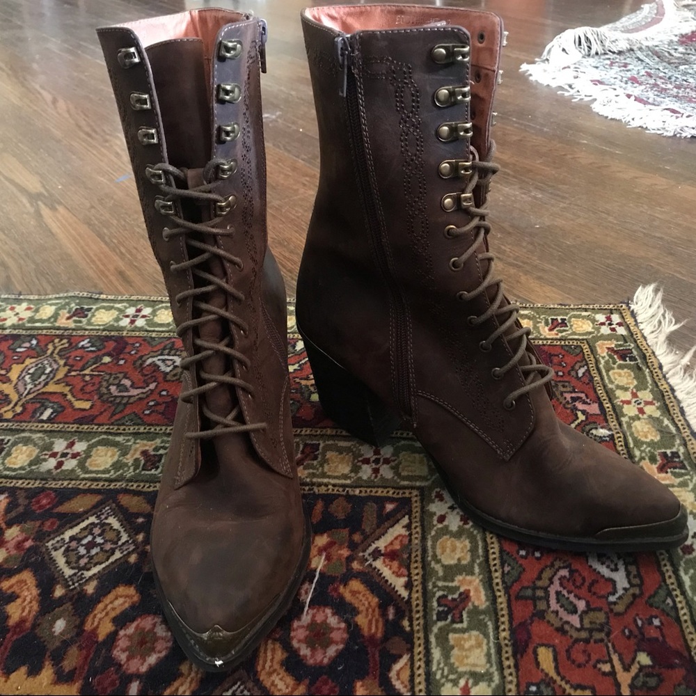 Jeffrey Campbell Boothe MT